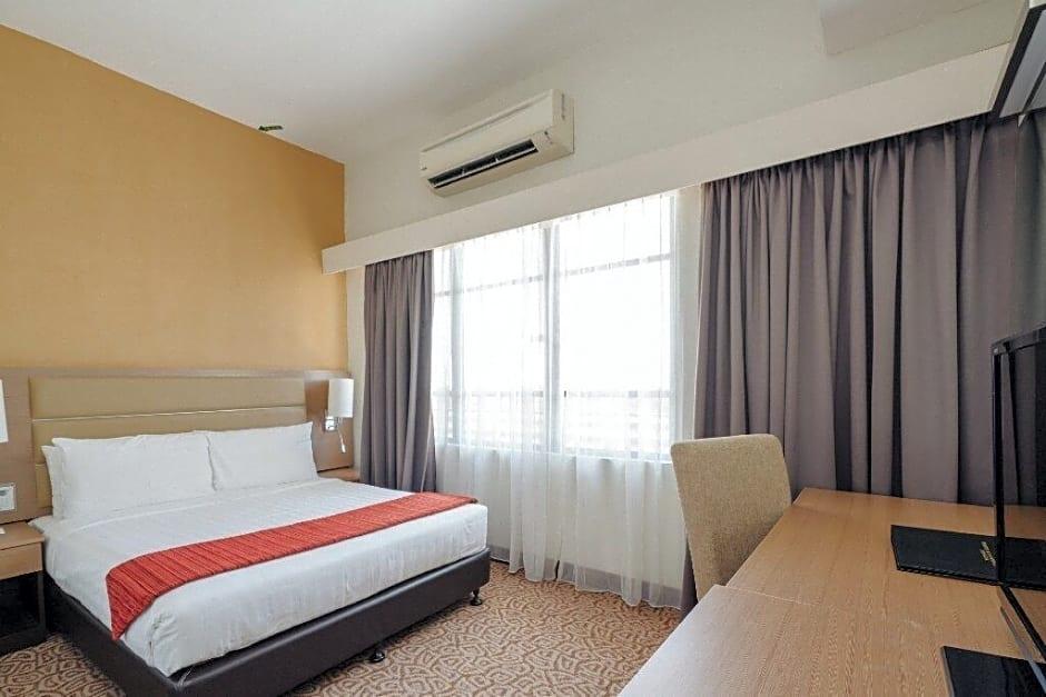 Raia Hotel & Convention Centre Terengganu Kuala Terengganu Exterior photo