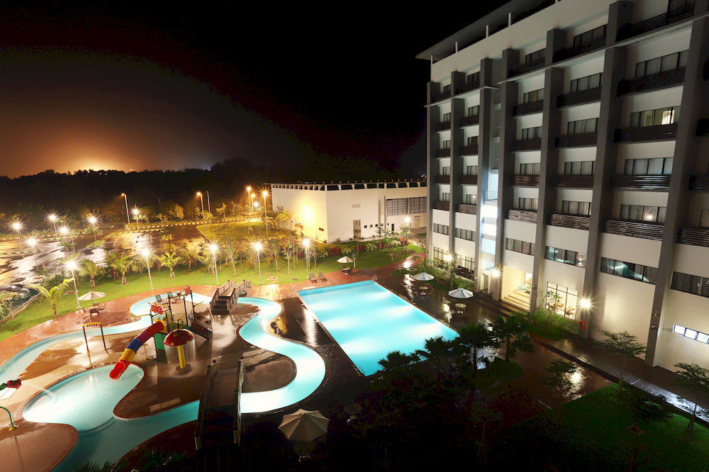 Raia Hotel & Convention Centre Terengganu Kuala Terengganu Exterior photo
